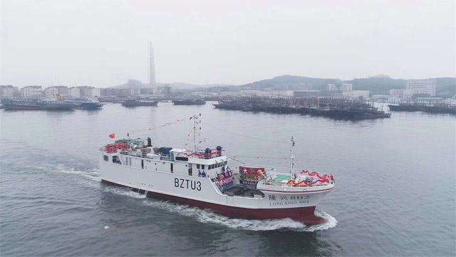 我國(guó)自主建造的首批兩艘大洋性玻璃鋼超低溫金槍魚(yú)延繩釣船隆興801和隆興802順利啟航，對(duì)于我國(guó)的玻璃鋼漁船產(chǎn)業(yè)化進(jìn)程具有里程碑式的重要而深遠(yuǎn)的意義。廣東博皓提供玻璃鋼船艇選材解決方案。
